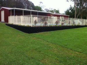 Swimming pool landscaping Brisbane - Link block retaining wall Brisbane